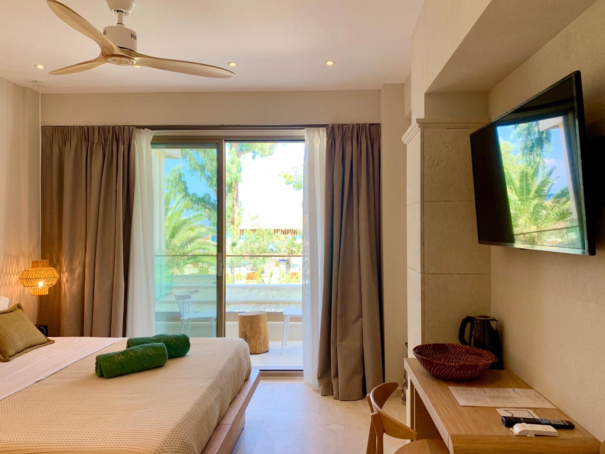 Mako Sea & Suites Pefkochori Room photo